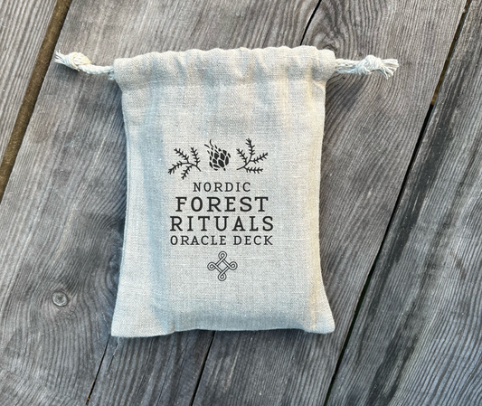 Nordic Forest Rituals Oracle Cards - inspiroivat suomalaiset rituaalikortit