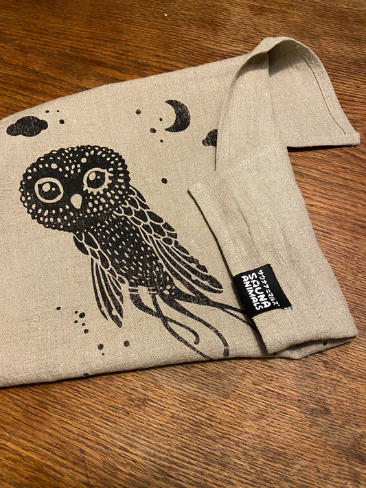 Linen towels with owls