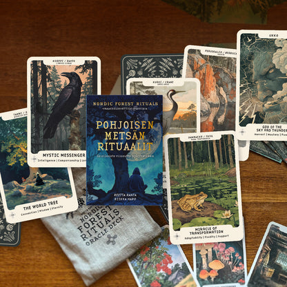 Nordic Forest Rituals Oraakkelikortit (Designer Edition) – 49 korttia, painettu suomenkielinen opaskirja ja pellavapussi